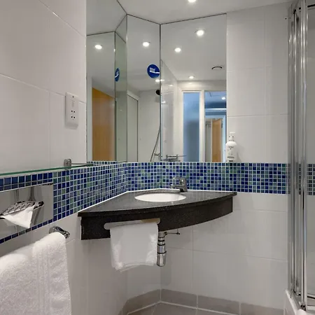 Holiday Inn Express Norwich By Ihg Drayton  Exterior photo