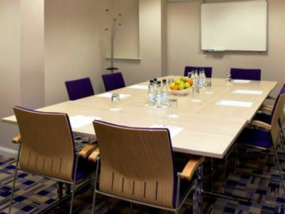 Express By Ihg Hotel